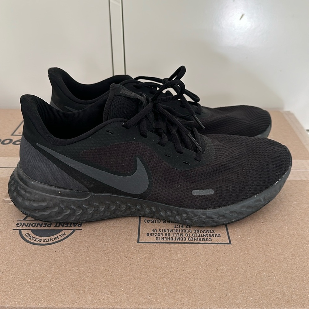 Nike Tanjun